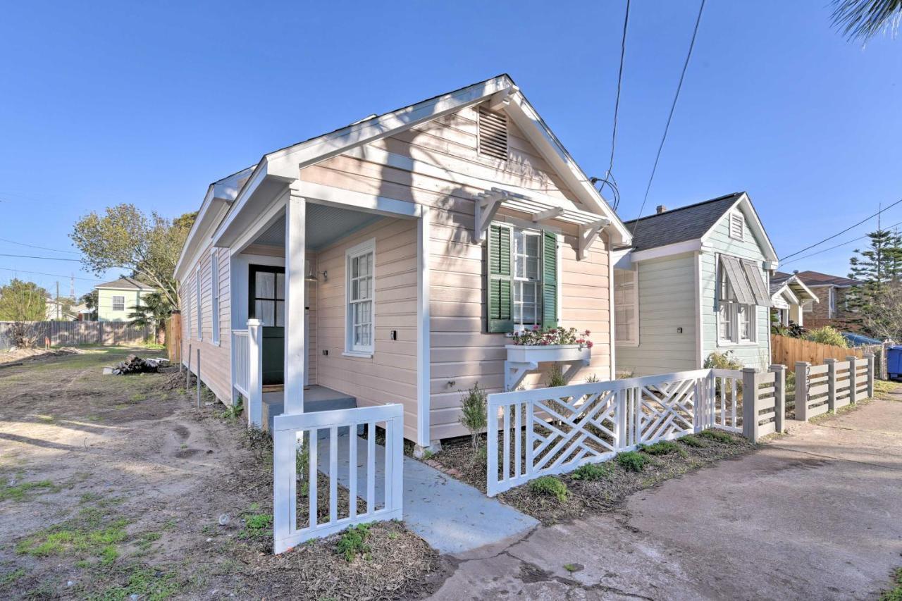 Bright Galveston Cottage Close To Beach And Strand Eksteriør billede